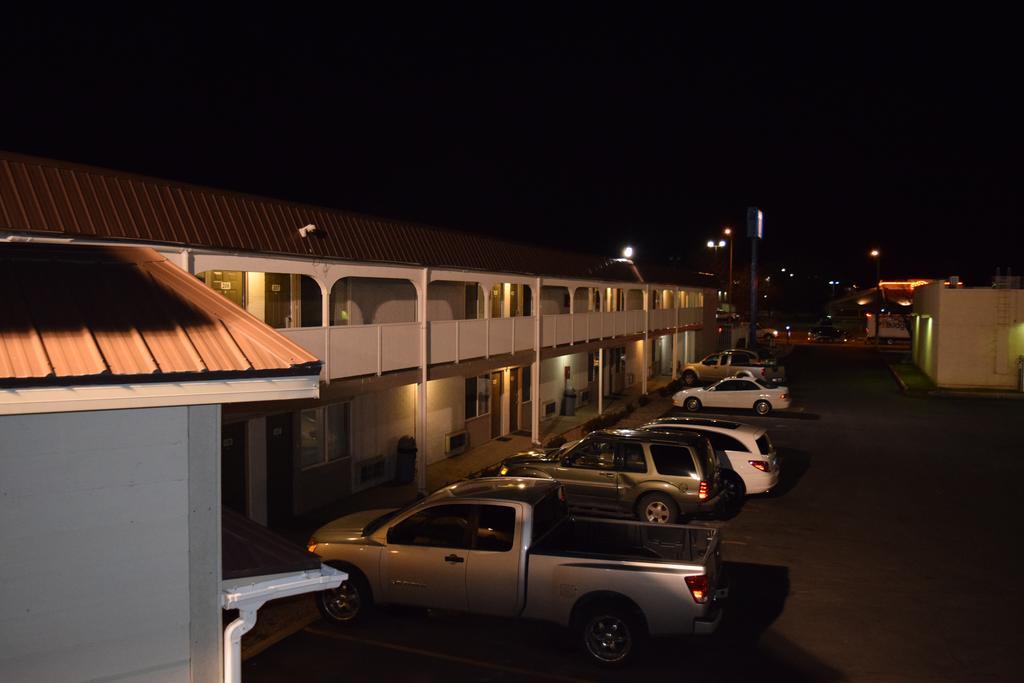 Little Suites Provo Extended Stay Экстерьер фото