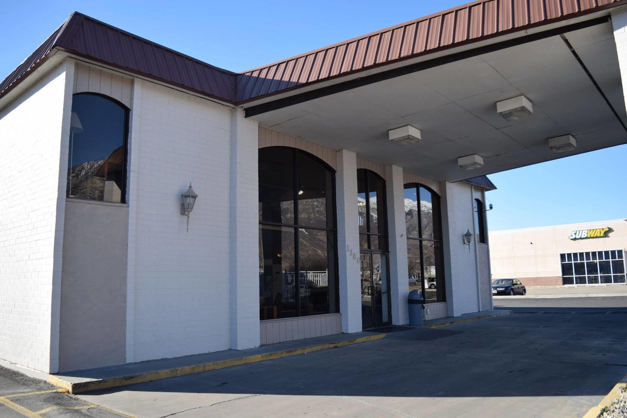 Little Suites Provo Extended Stay Экстерьер фото